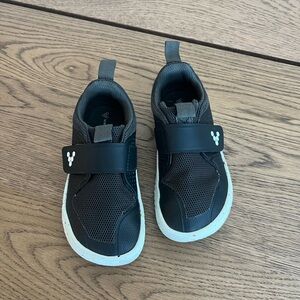 Vivobarefoot PRIMUS SPORT III